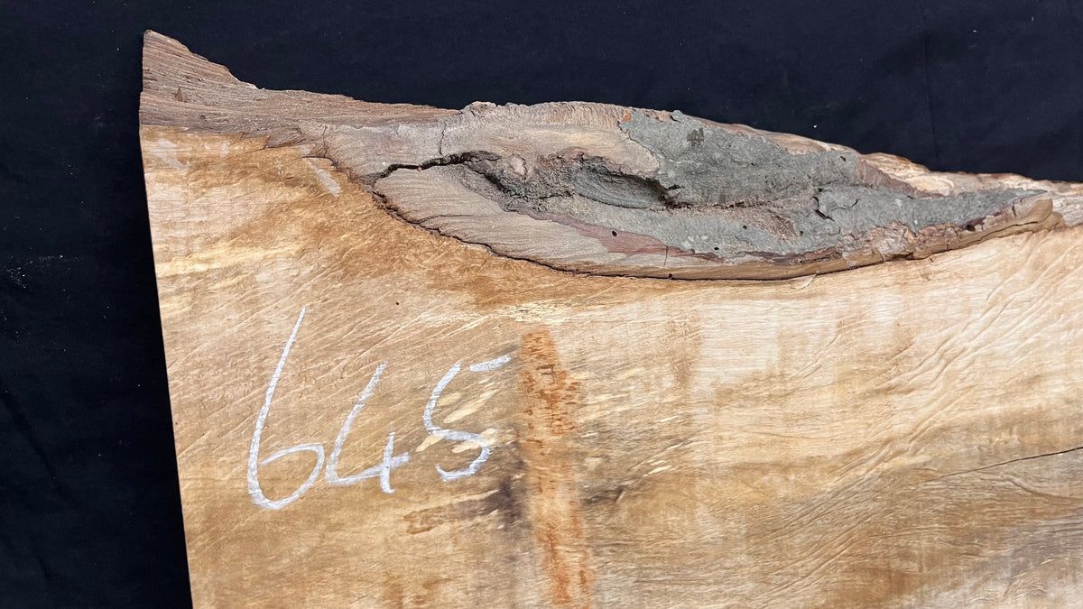 Hornbeam resin table project, shef, mantle 1075 L x 379 W x 42 D mm  (645)