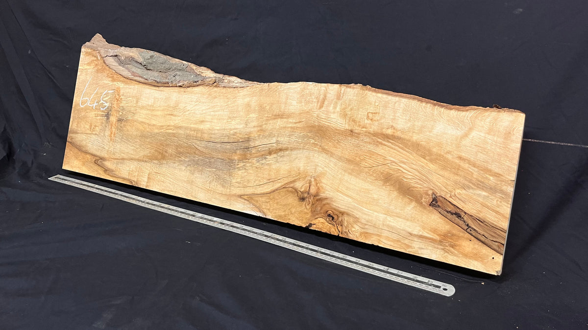 Hornbeam resin table project, shef, mantle 1075 L x 379 W x 42 D mm  (645)