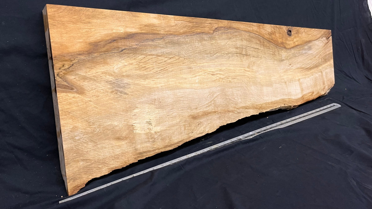 Hornbeam resin table project, shef, mantle 1075 L x 379 W x 42 D mm  (645)