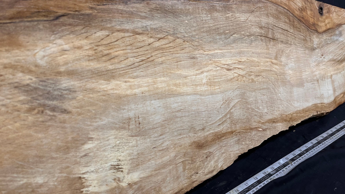 Hornbeam resin table project, shef, mantle 1075 L x 379 W x 42 D mm  (645)