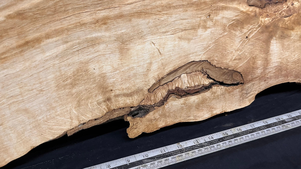 Hornbeam resin table project, shef, mantle 954 L x 294 W x 37 D mm  (646)