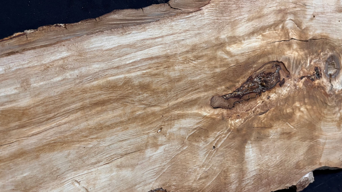 Hornbeam resin table project, shef, mantle 954 L x 294 W x 37 D mm  (646)