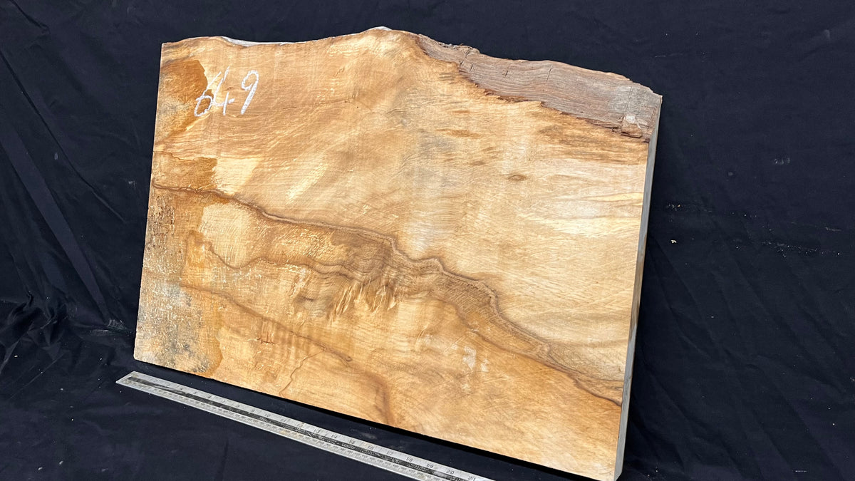 Hornbeam chopping board, shelf, mantle 678 L x 460 W x 42 D mm  (649)