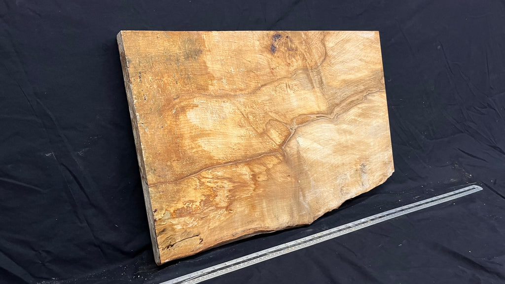 Hornbeam chopping board, shelf, mantle 678 L x 460 W x 42 D mm  (649)