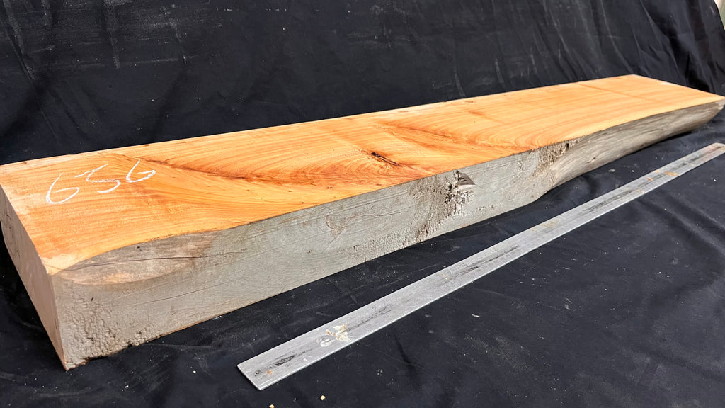 Old pine fire place mantle piece 1168 L x 200 W x 78 D mm  (mt656)