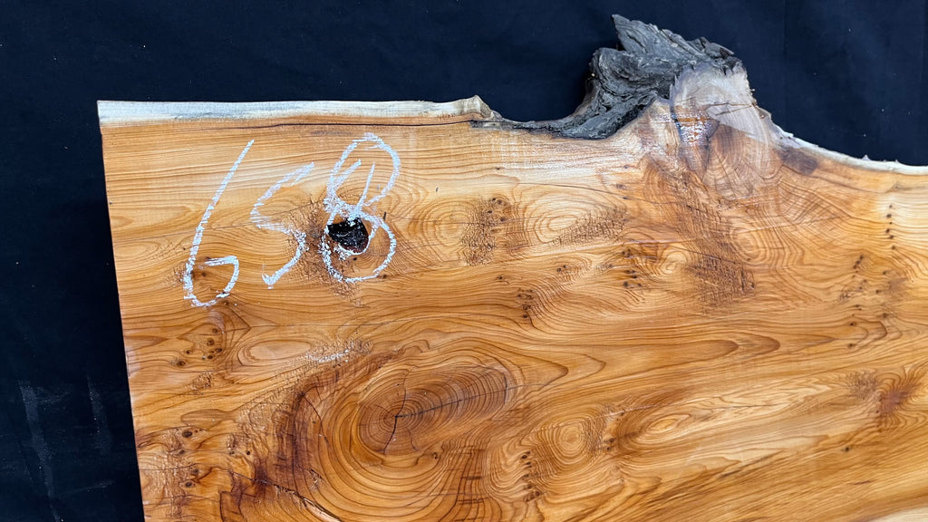 Coffee table top yew, slab, board 873 L x 388 W x 67 D mm    (658)