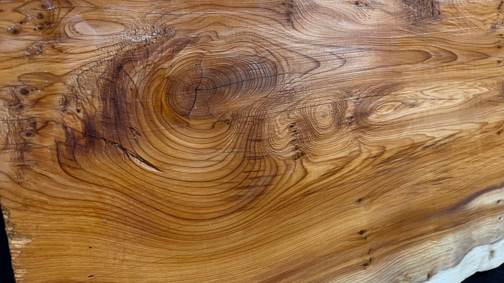Coffee table top yew, slab, board 873 L x 388 W x 67 D mm    (658)