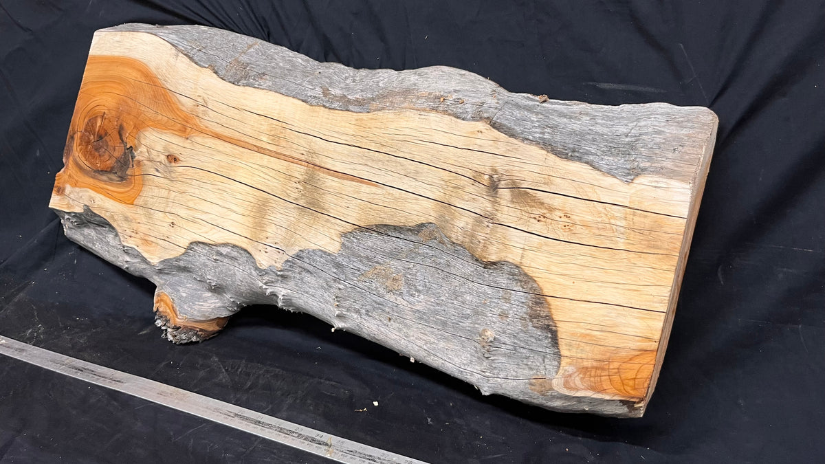 Coffee table top yew, slab, board 873 L x 388 W x 67 D mm    (658)
