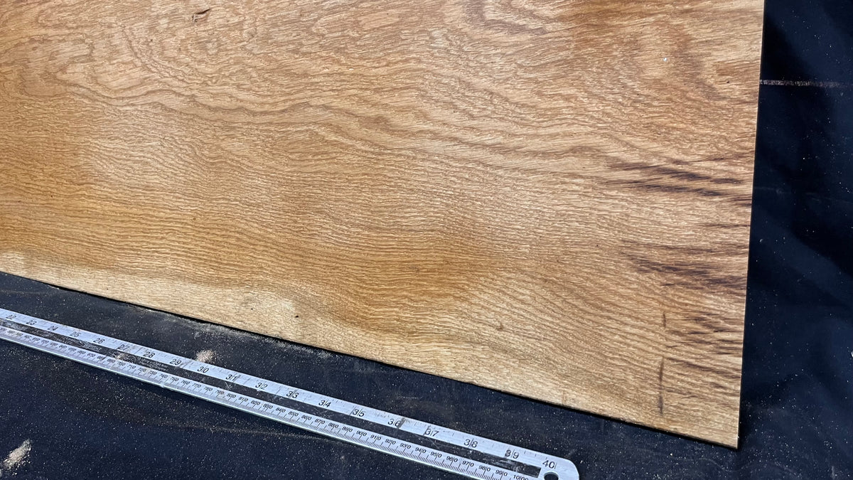 Oak hardwood coffee table top 1123 L x 499 W x 55 D mm     (mf663)