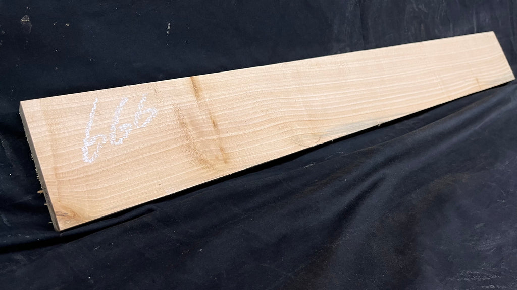 Lime wood carving block, 868 L x 108 W x 28 D mm        (0666)