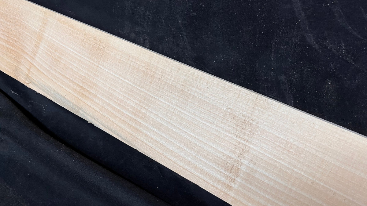 Lime wood carving block, 868 L x 108 W x 28 D mm        (0666)