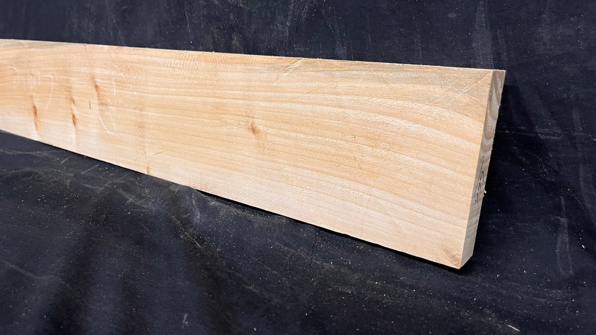 Lime wood carving block, 868 L x 108 W x 28 D mm        (0666)