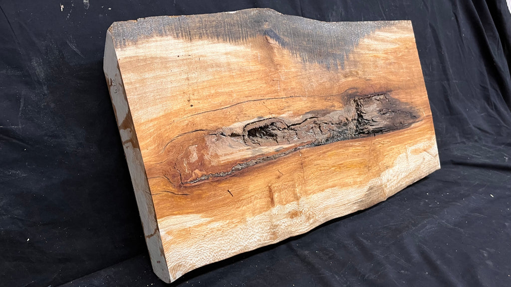 London Plane resin table blank 727 L x 404 W x 62 D mm       (670)