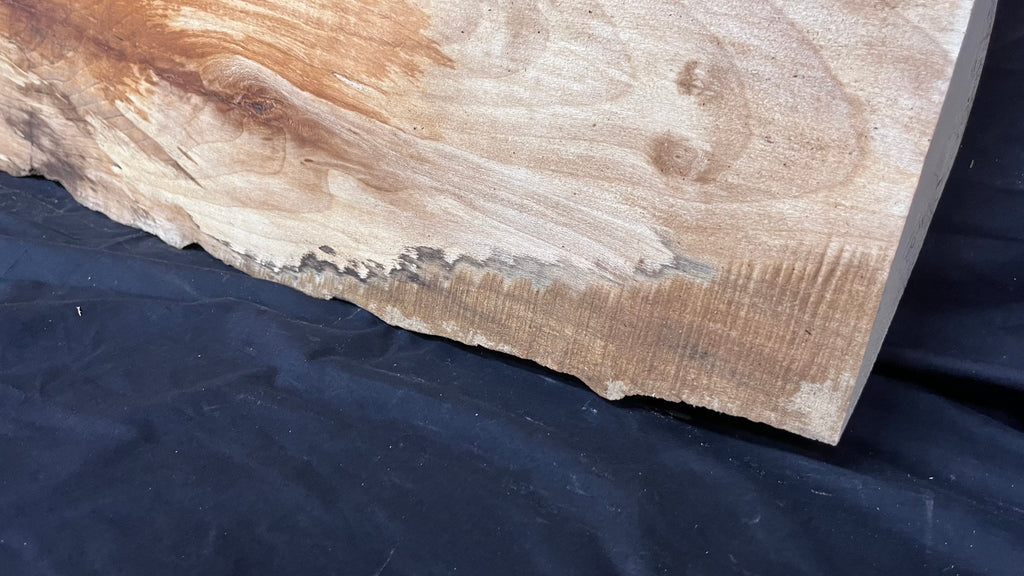 London Plane Mantle 983 L x 334 W x 64 D mm (402)