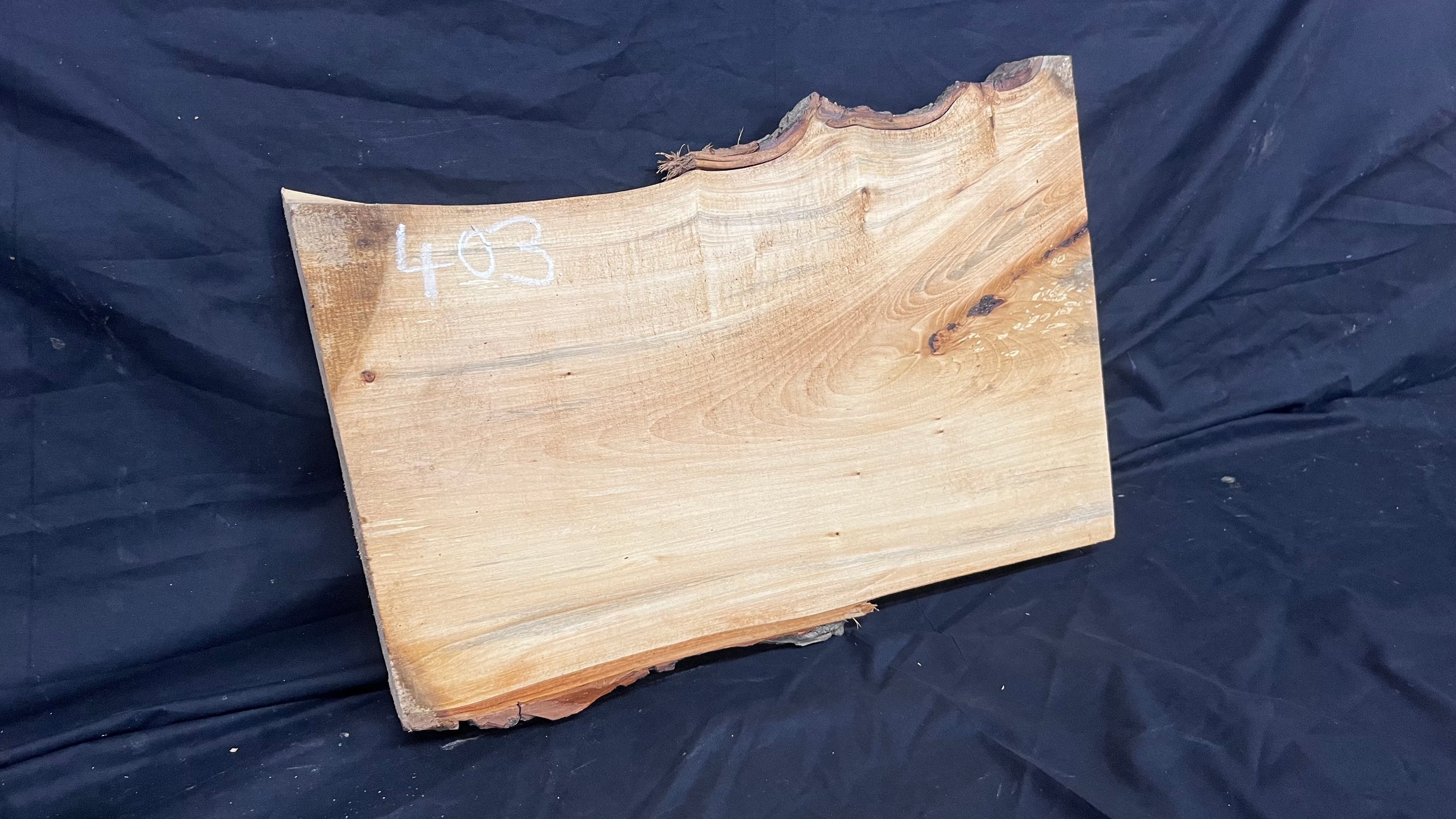 Lime Wood shelving, plank  536 L x 356 W x 32 D mm (403)