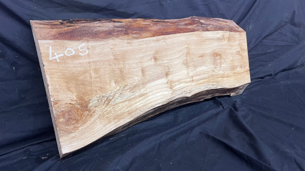 London Plane Mantle 788 L x 394 W x 63 D mm       (405)