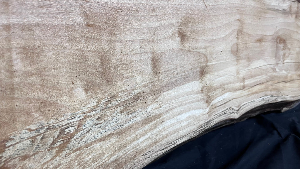 London Plane Mantle 788 L x 394 W x 63 D mm       (405)