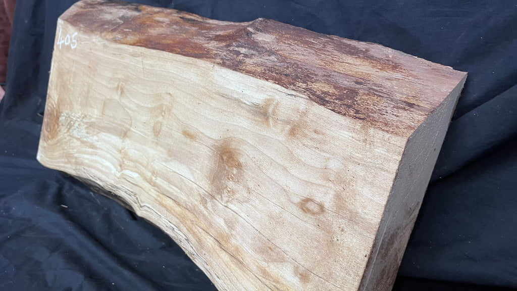 London Plane Mantle 788 L x 394 W x 63 D mm       (405)
