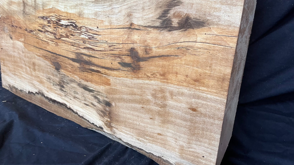 London Plane Mantle 788 L x 394 W x 63 D mm       (405)