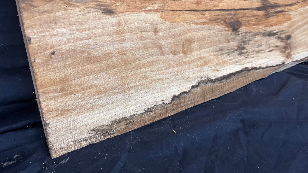 London Plane Mantle 788 L x 394 W x 63 D mm       (405)