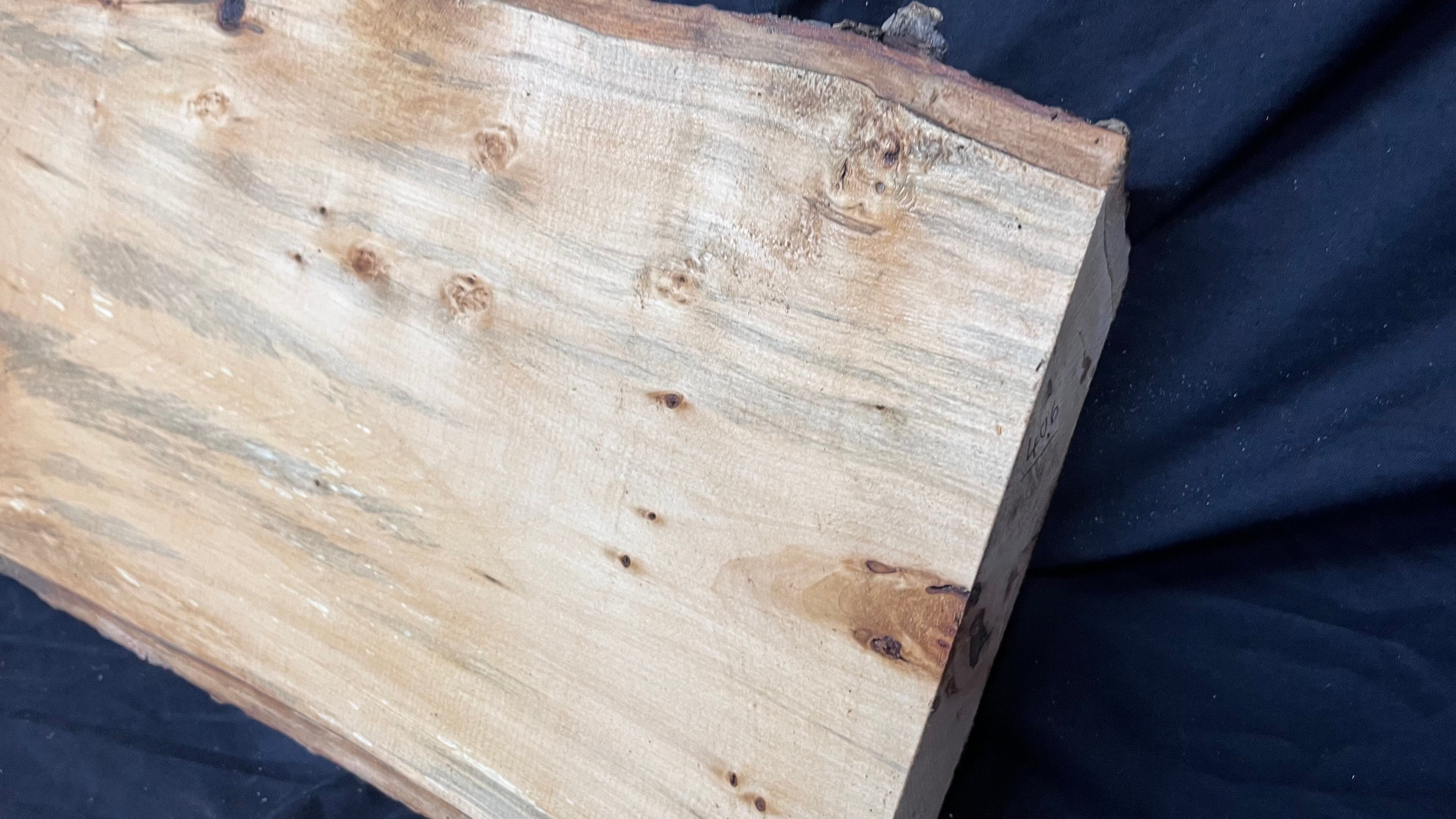 Lime Wood shelving, plank  750 L x 350 W x 40 D mm (406)