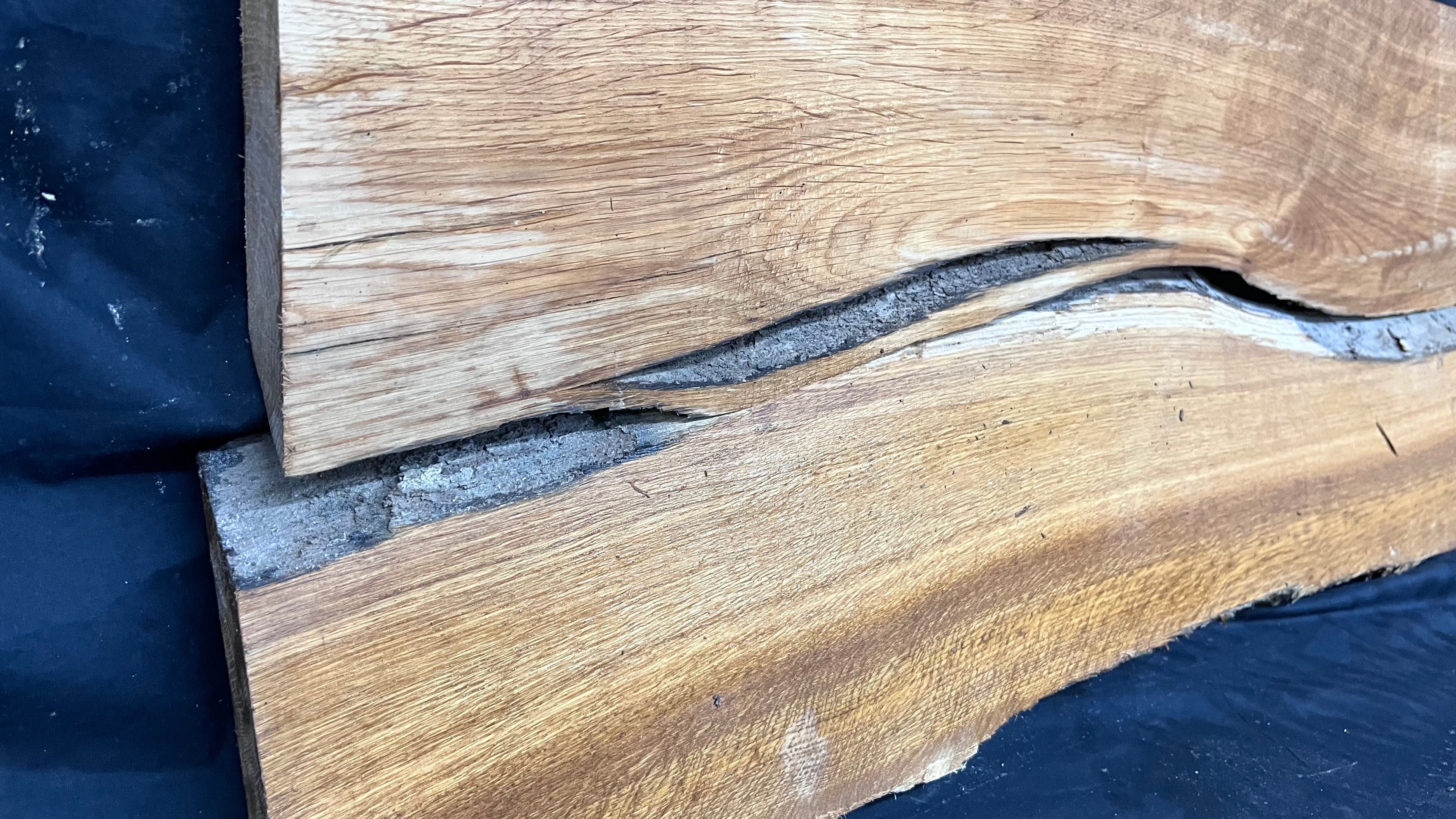 Naturally split brown oak resin table project               (417)
