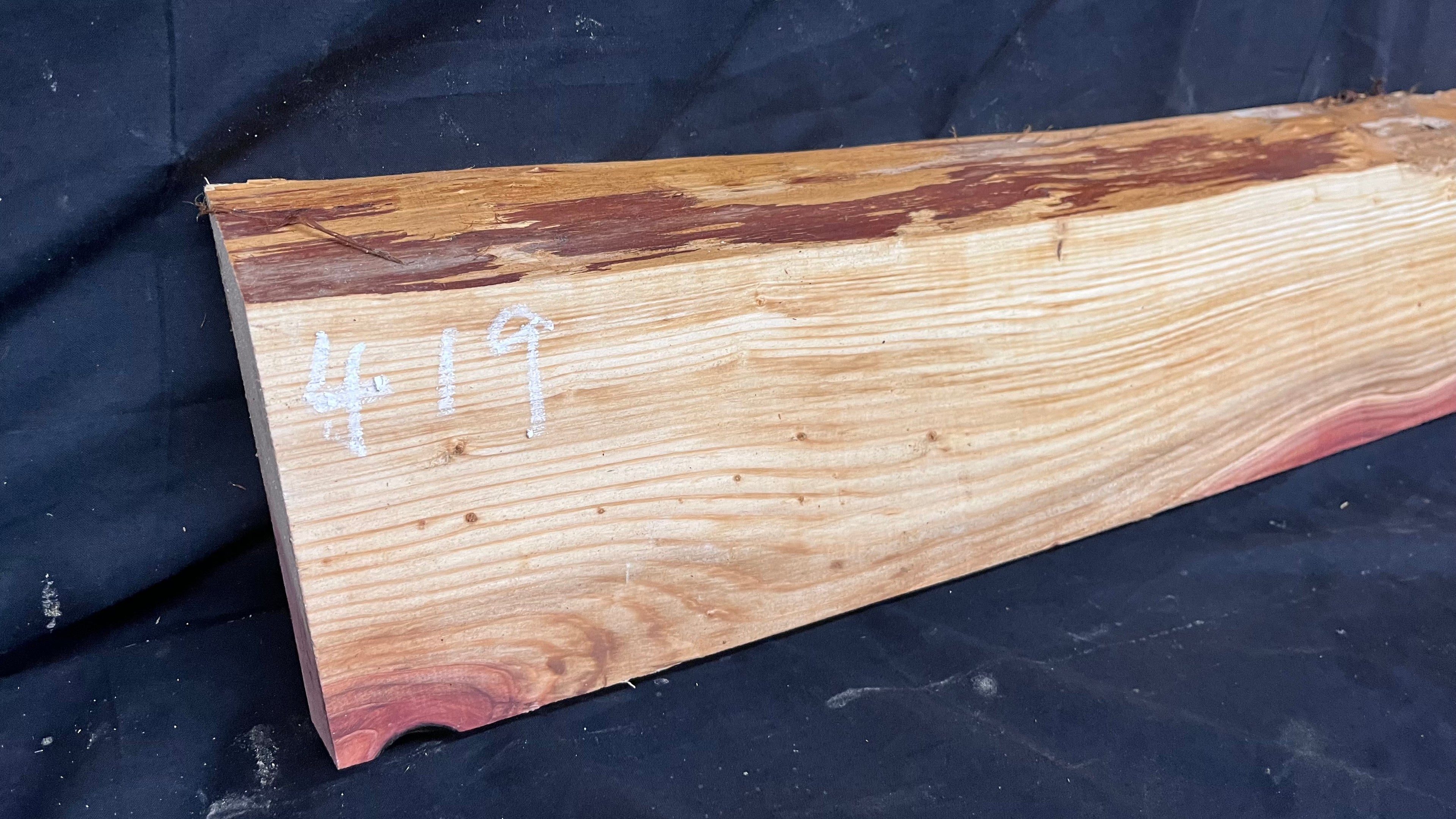 RED CEDAR PLANK, BOARD.  935 L x 179 W x 47 D mm  (419)