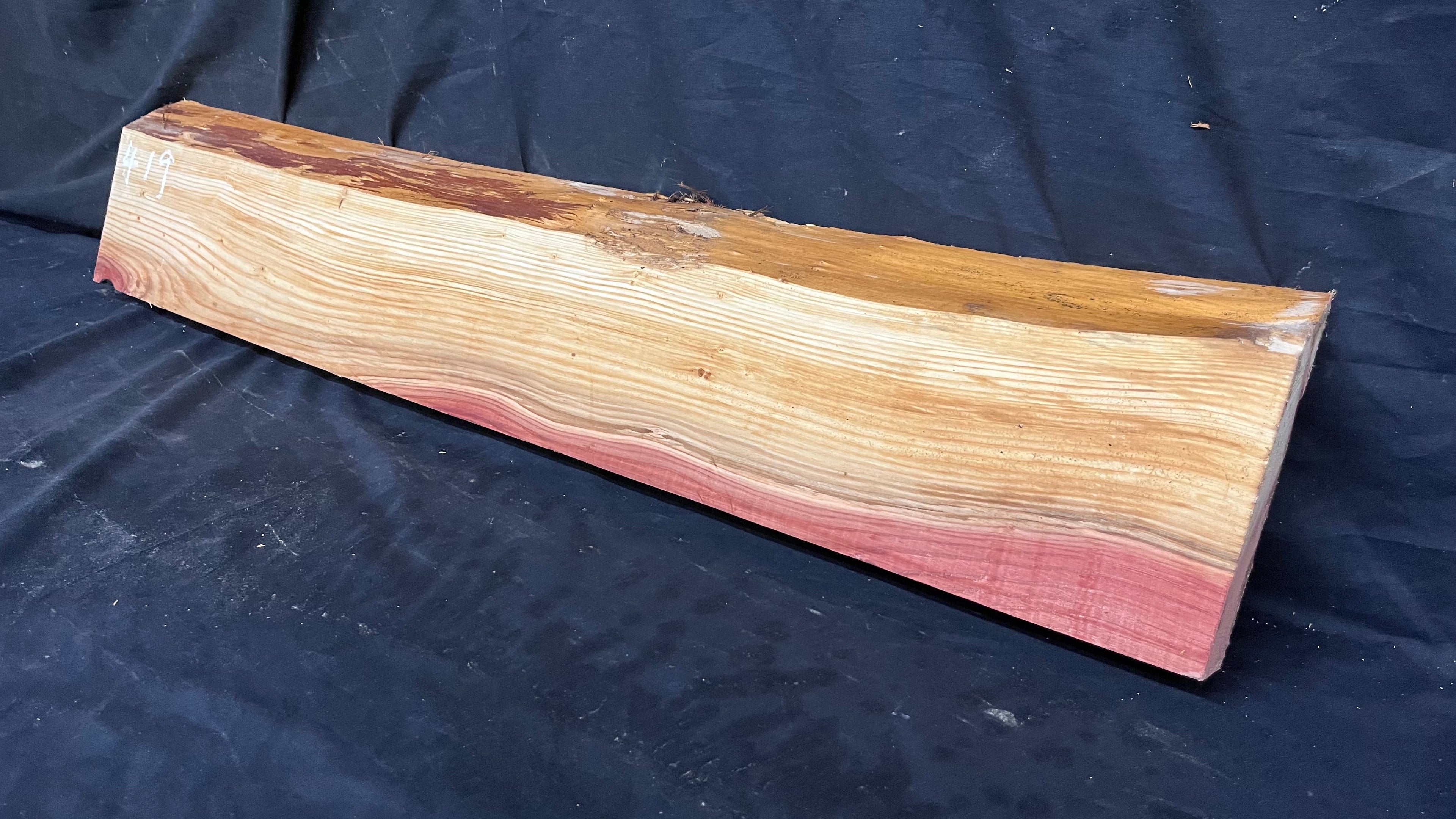RED CEDAR PLANK, BOARD.  935 L x 179 W x 47 D mm  (419)
