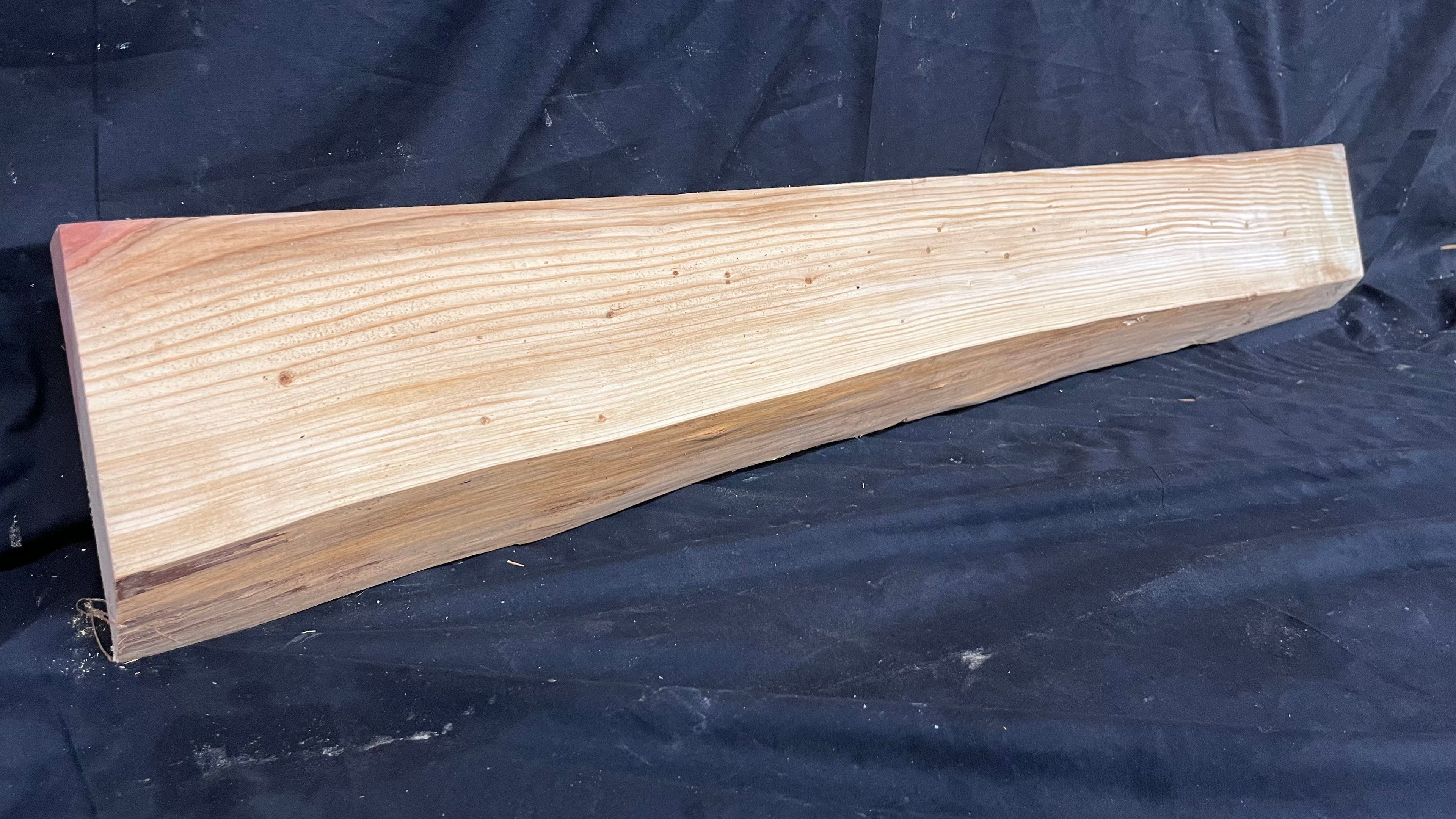 RED CEDAR PLANK, BOARD.  959 L x 174 W x 47 D mm  (420)