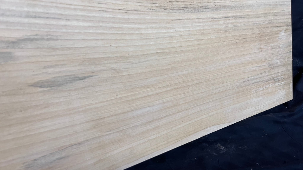 Lime Wood shelving, plank  573 L x 333 W x 45 D mm (422)