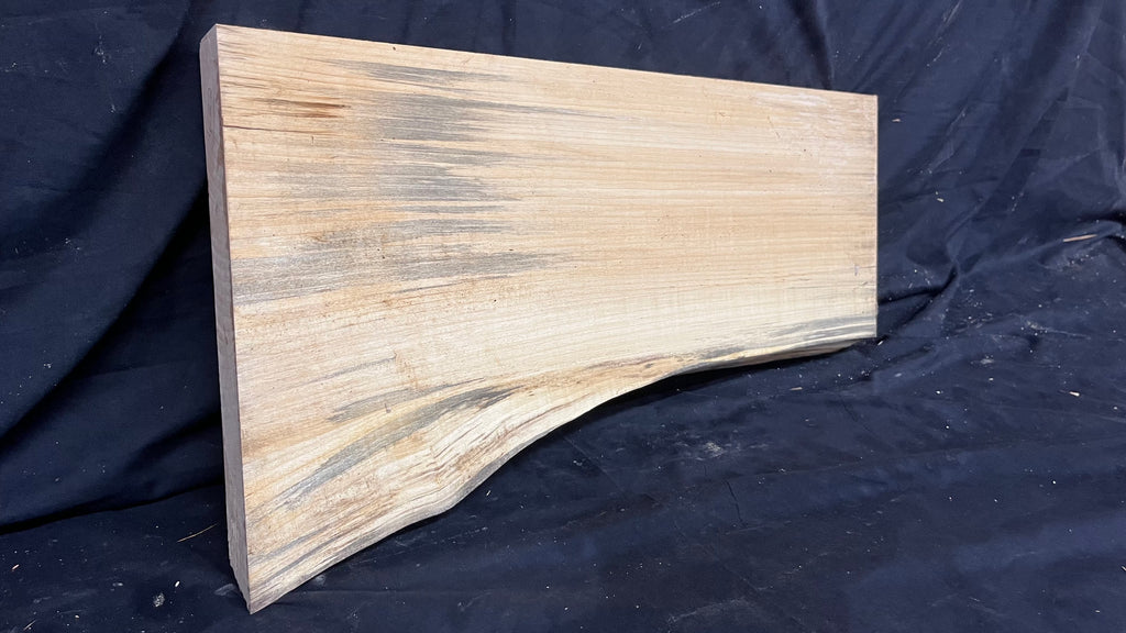 Lime Wood shelving, plank  573 L x 333 W x 45 D mm (422)