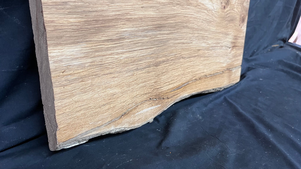 Pippy oak craft wood, 495 L x 426 W x 38 D mm    (423)