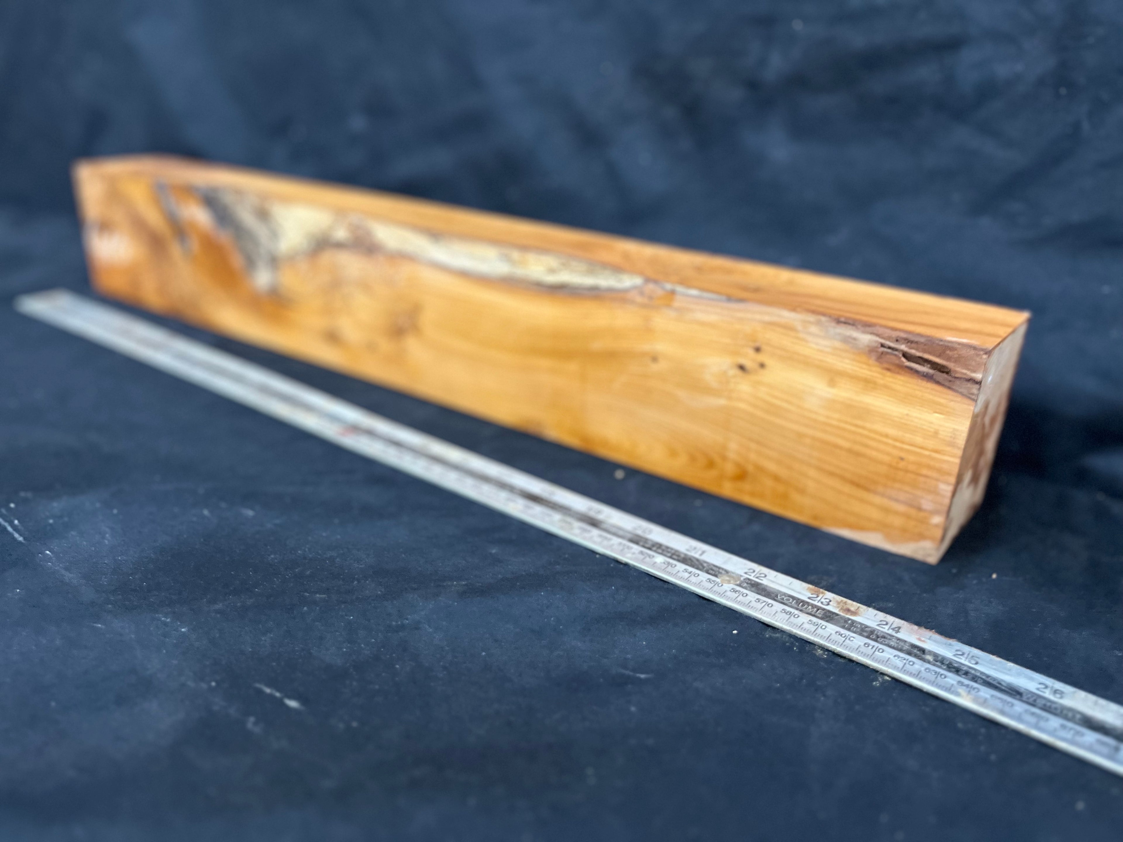 Yew, mantle piece, slab, board, block 605 L x 90 W x 68 D mm    (410mt)