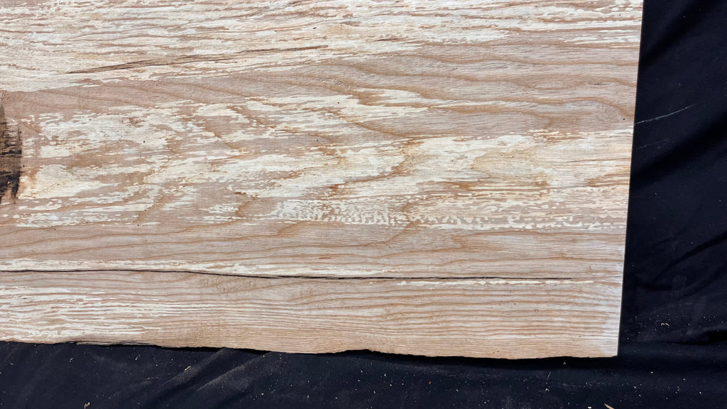 Ash timber boards, shelving 1065 L x 314 W x 28 D mm       (683)