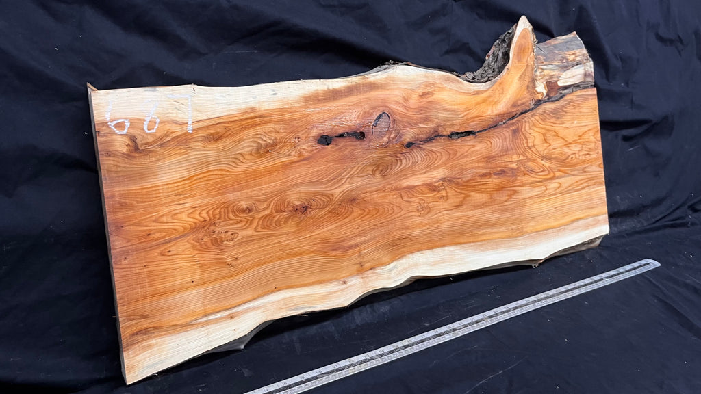 Coffee table top yew, slab, board 960 L x 468 W x 38 D mm    (687)