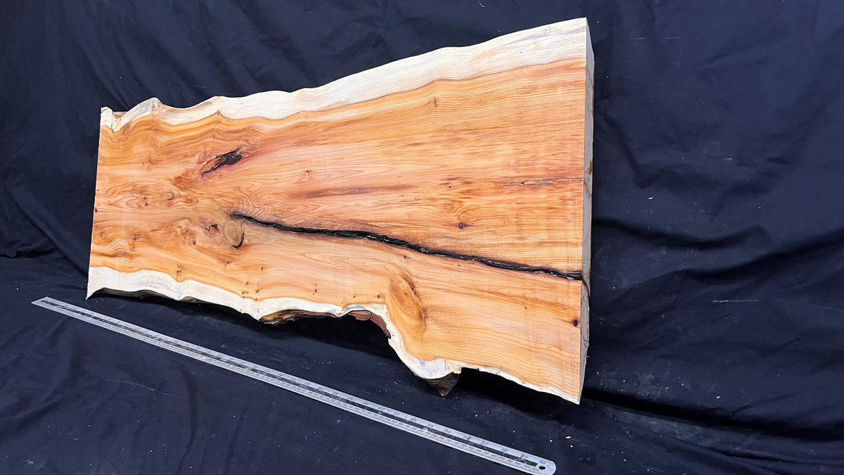 Coffee table top yew, slab, board 960 L x 468 W x 38 D mm    (687)