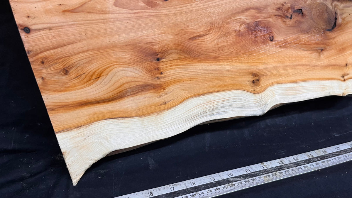 Coffee table top yew, slab, board 960 L x 468 W x 38 D mm    (687)