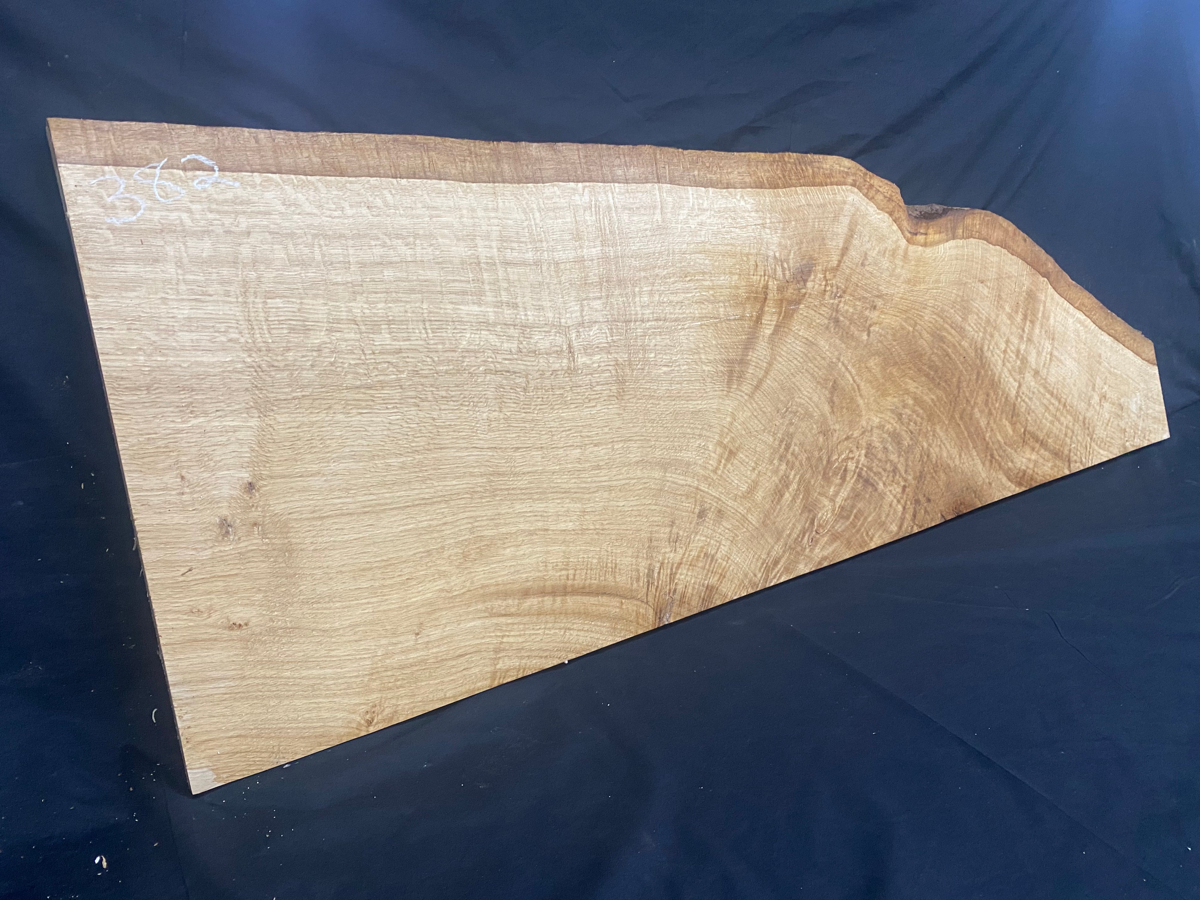 Solid oak plank, shelf, board 1263 L x 455 W x 23 D mm (382)