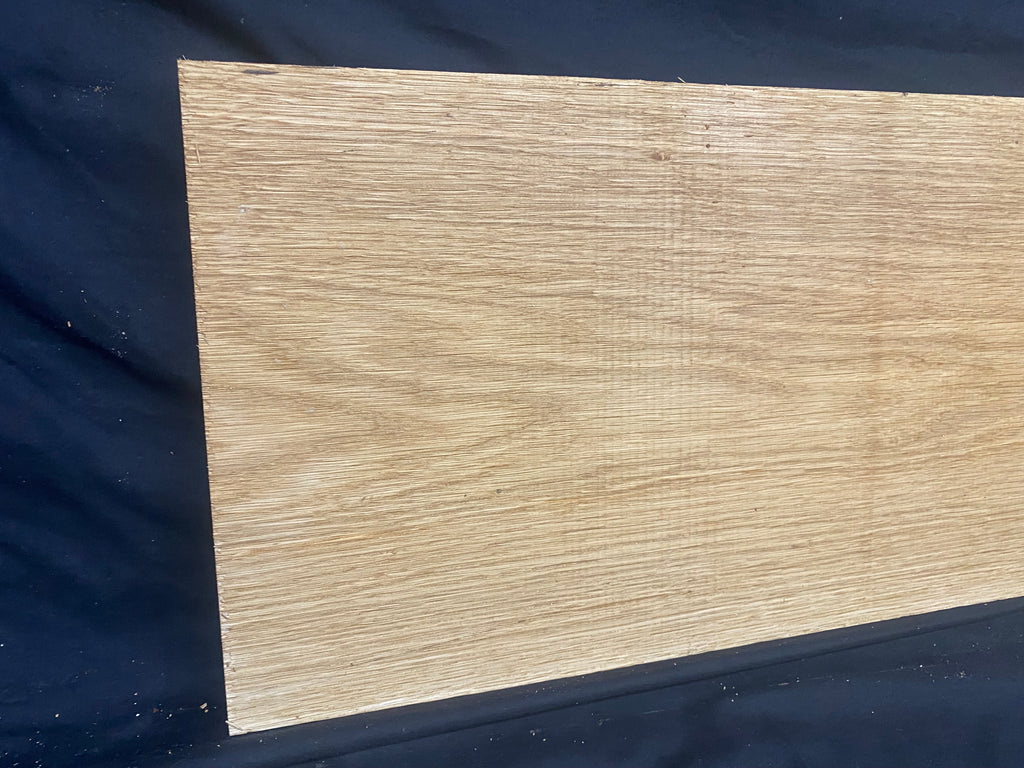 Solid oak plank, shelf, board 612 L x 283 W x 26 D mm (384)