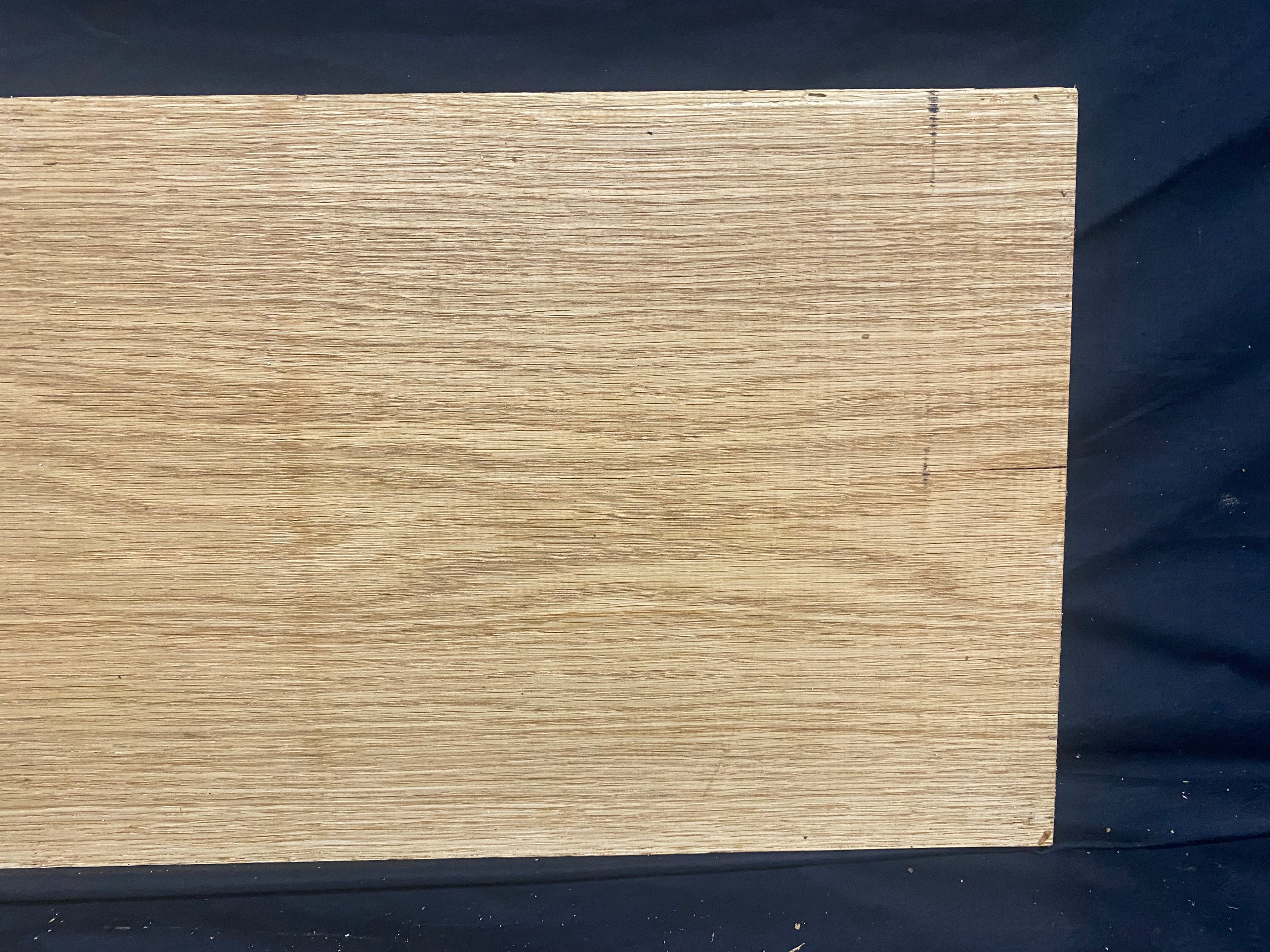 Solid oak plank, shelf, board 612 L x 283 W x 26 D mm (384)