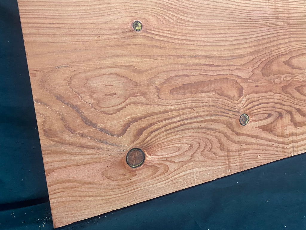 RED CEDAR PLANK, BOARD.  570 L x 466 W x 42 D mm  (371mf)