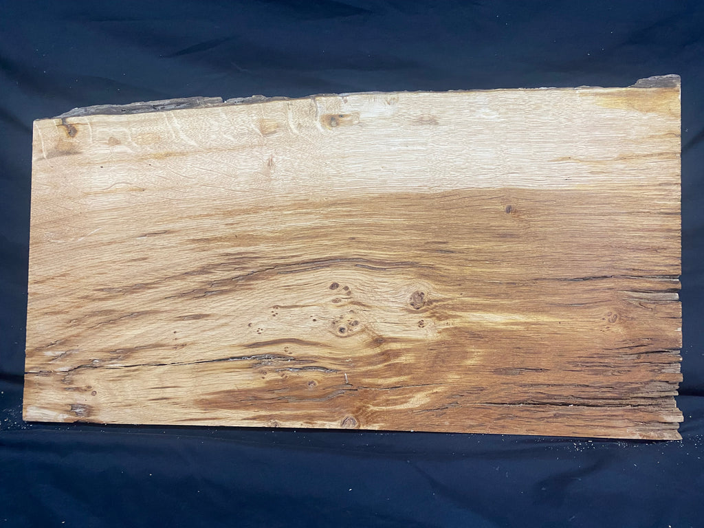 Solid oak plank, shelf, board 621 L x 324 W x 26 D mm      (mf372)