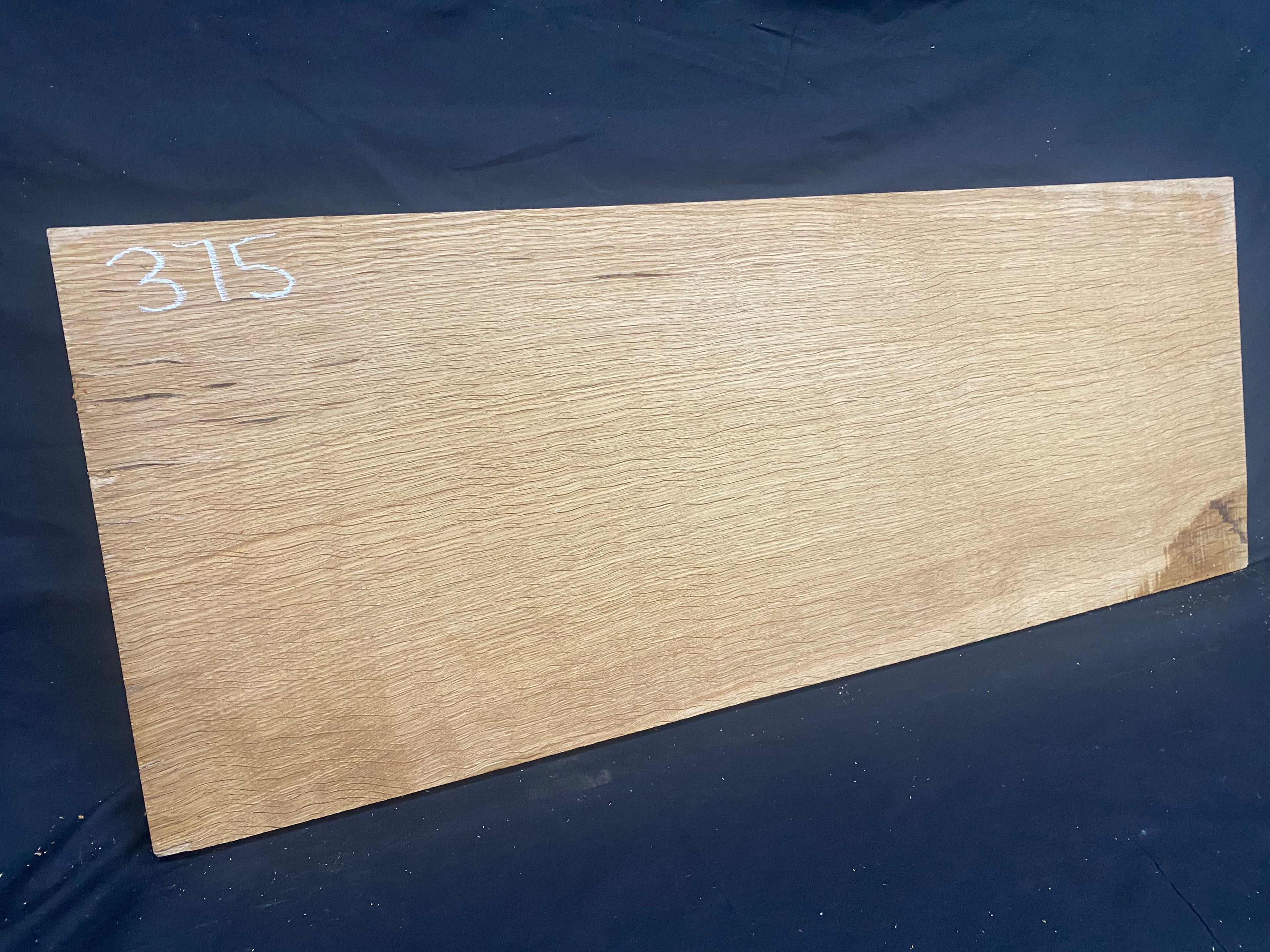 Solid oak plank, shelf, board 799 L x 308 W x 28 D mm      (mf375)