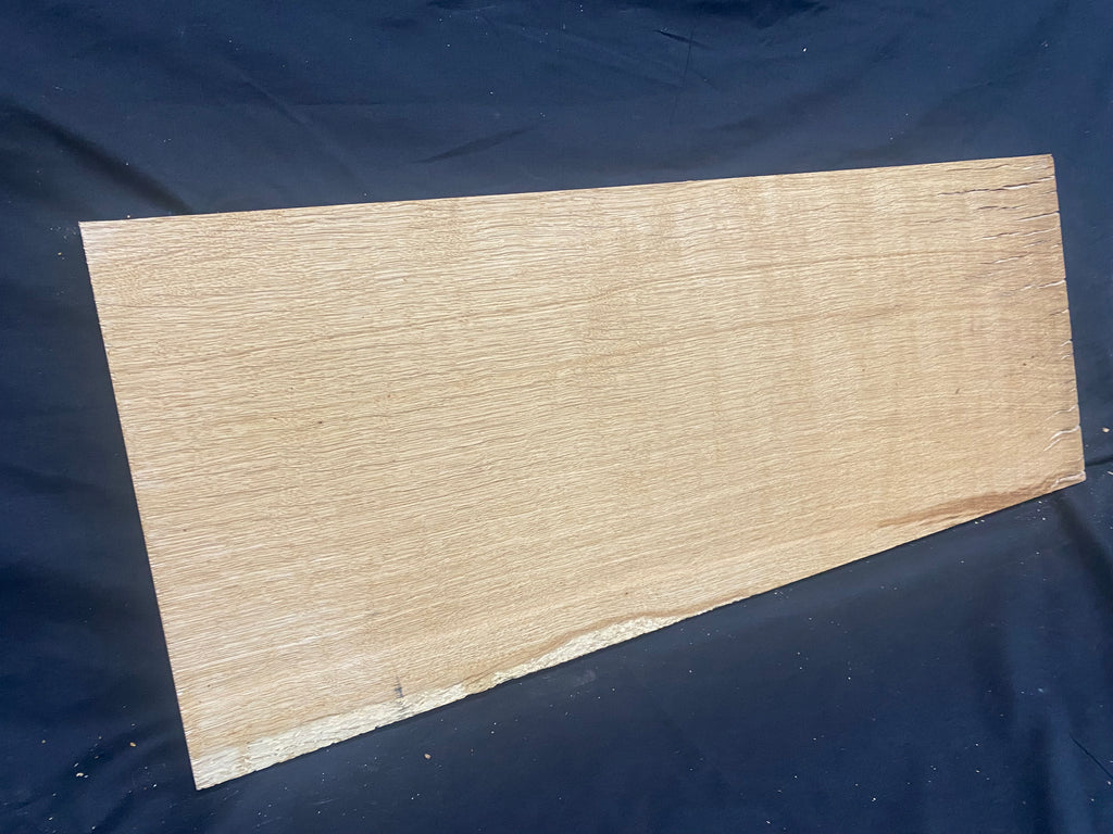 Solid oak plank, shelf, board 799 L x 308 W x 28 D mm      (mf375)