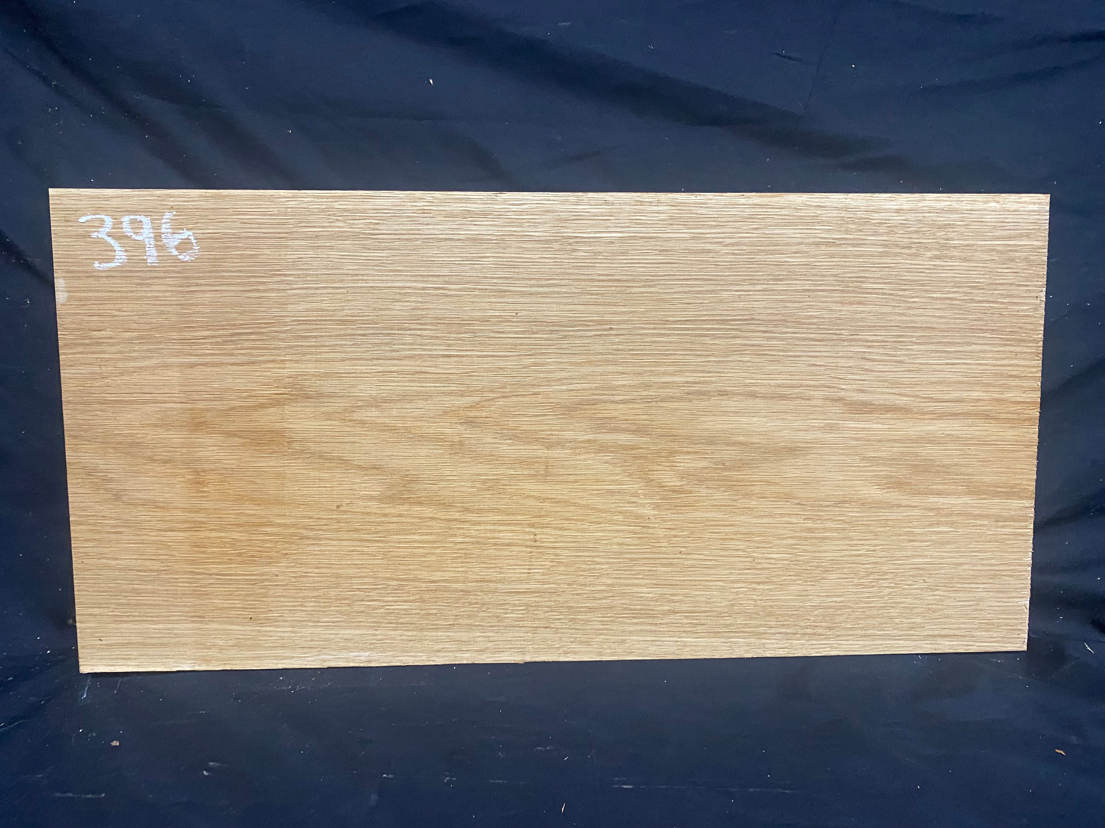 Solid oak plank,floating shelf, board 598 L x 290 W x 29 D mm      (mf396)