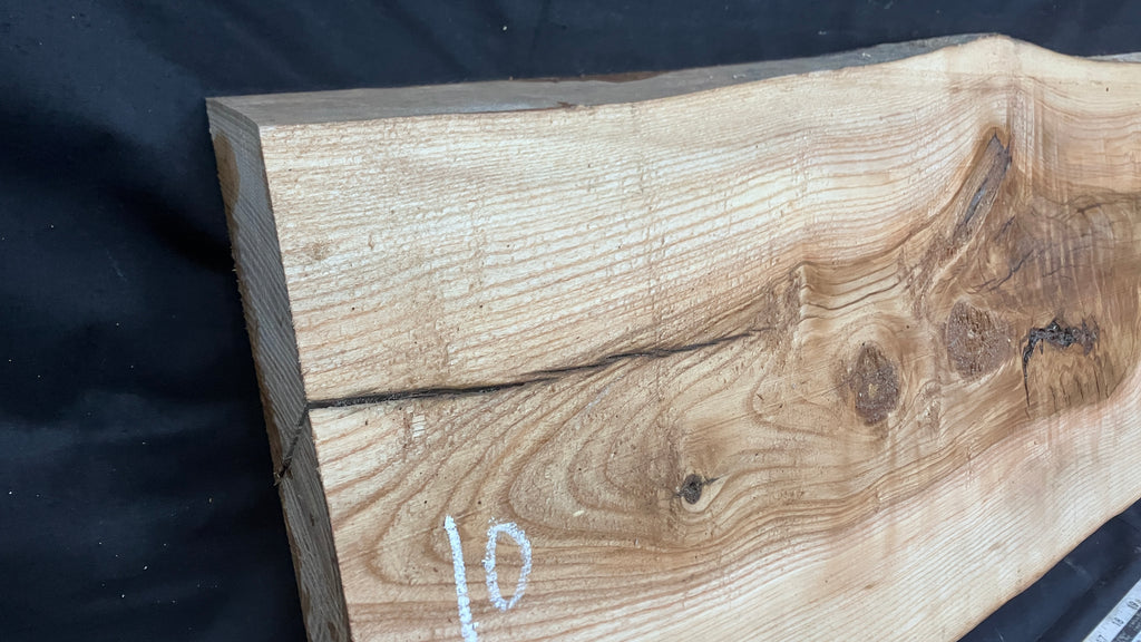 Ash hardwood boards, shelving,platter 1174 L x 317 W x 32 D (mm)     (10)