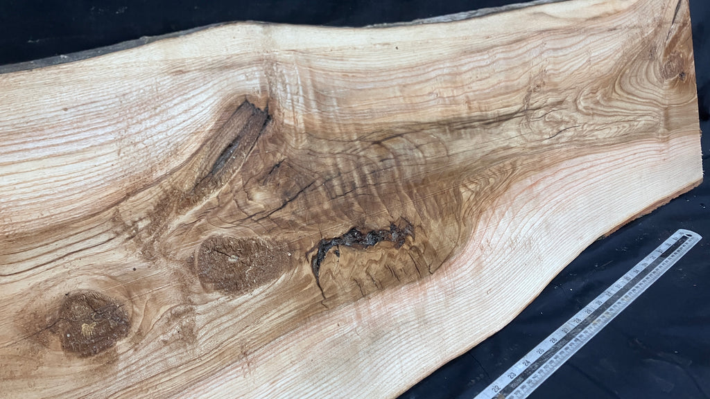 Ash hardwood boards, shelving,platter 1174 L x 317 W x 32 D (mm)     (10)