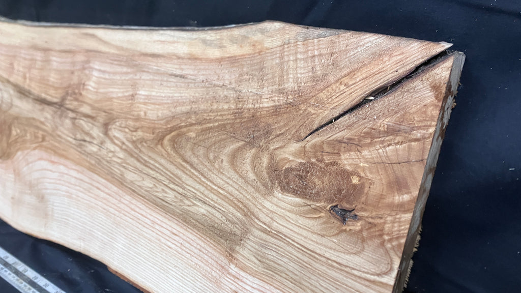 Ash hardwood boards, shelving,platter 1174 L x 317 W x 32 D (mm)     (10)