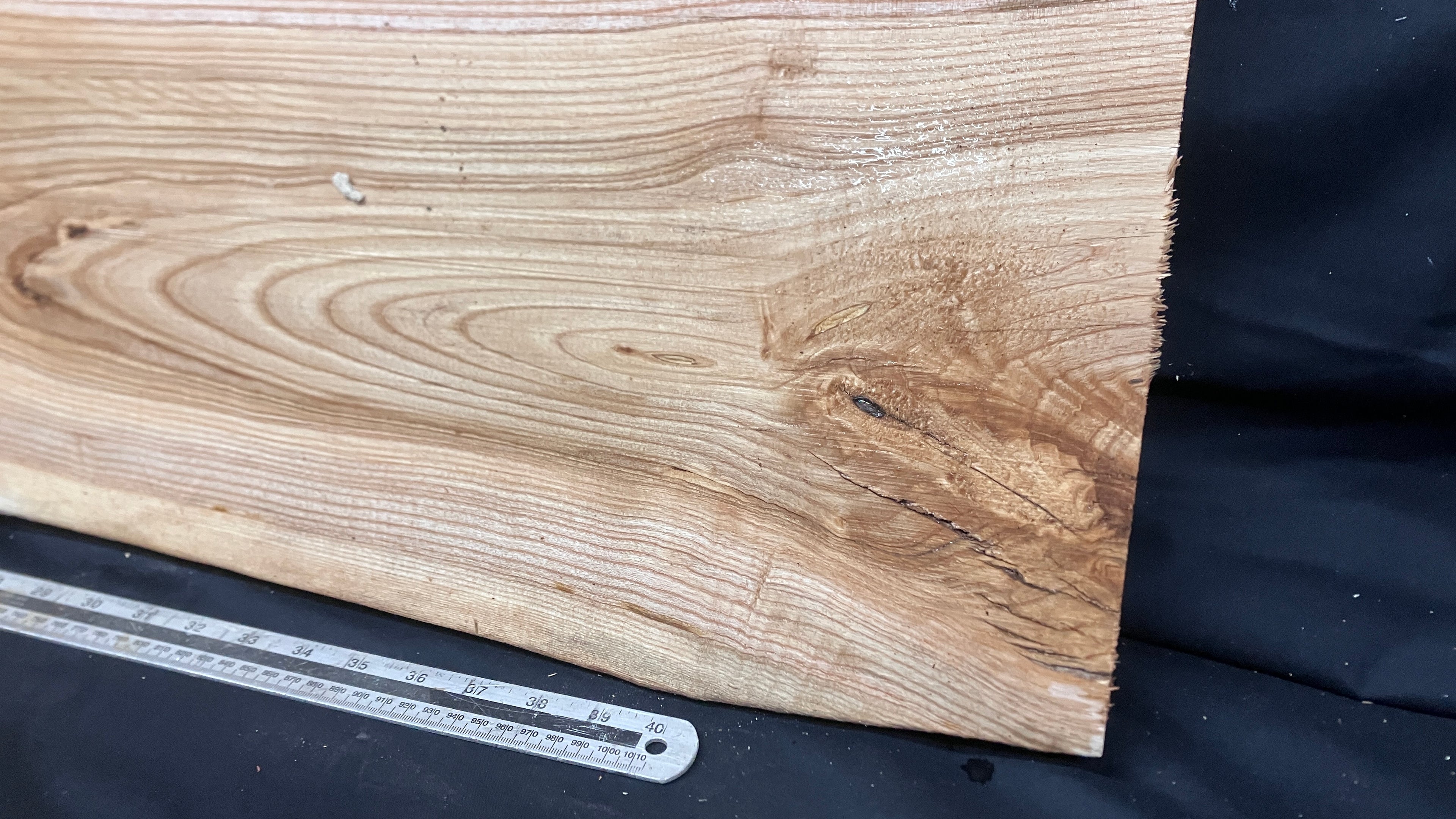 Ash hardwood boards, shelving,platter 1174 L x 317 W x 32 D (mm)     (10)