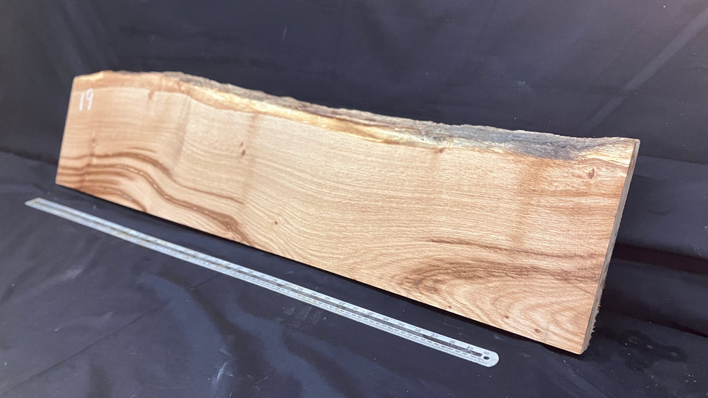OAK HARDWOOD PLANK, CRAFTS, SHELVING  1139 L x 280 W x 47 D mm      (19)